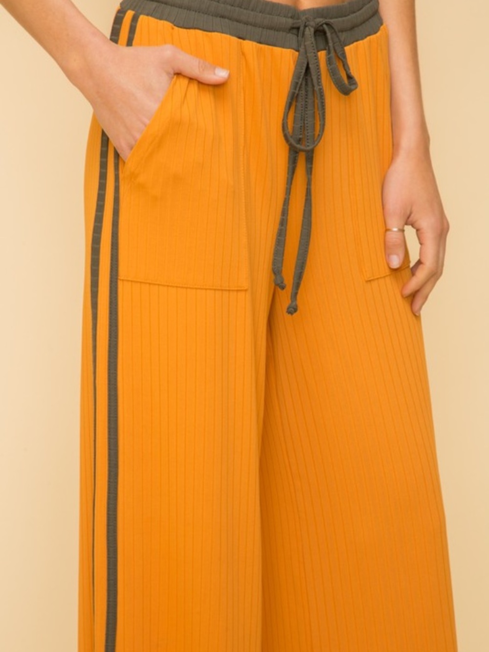 NWOT Ribbed Wide Leg Pants - Picture 2 of 3